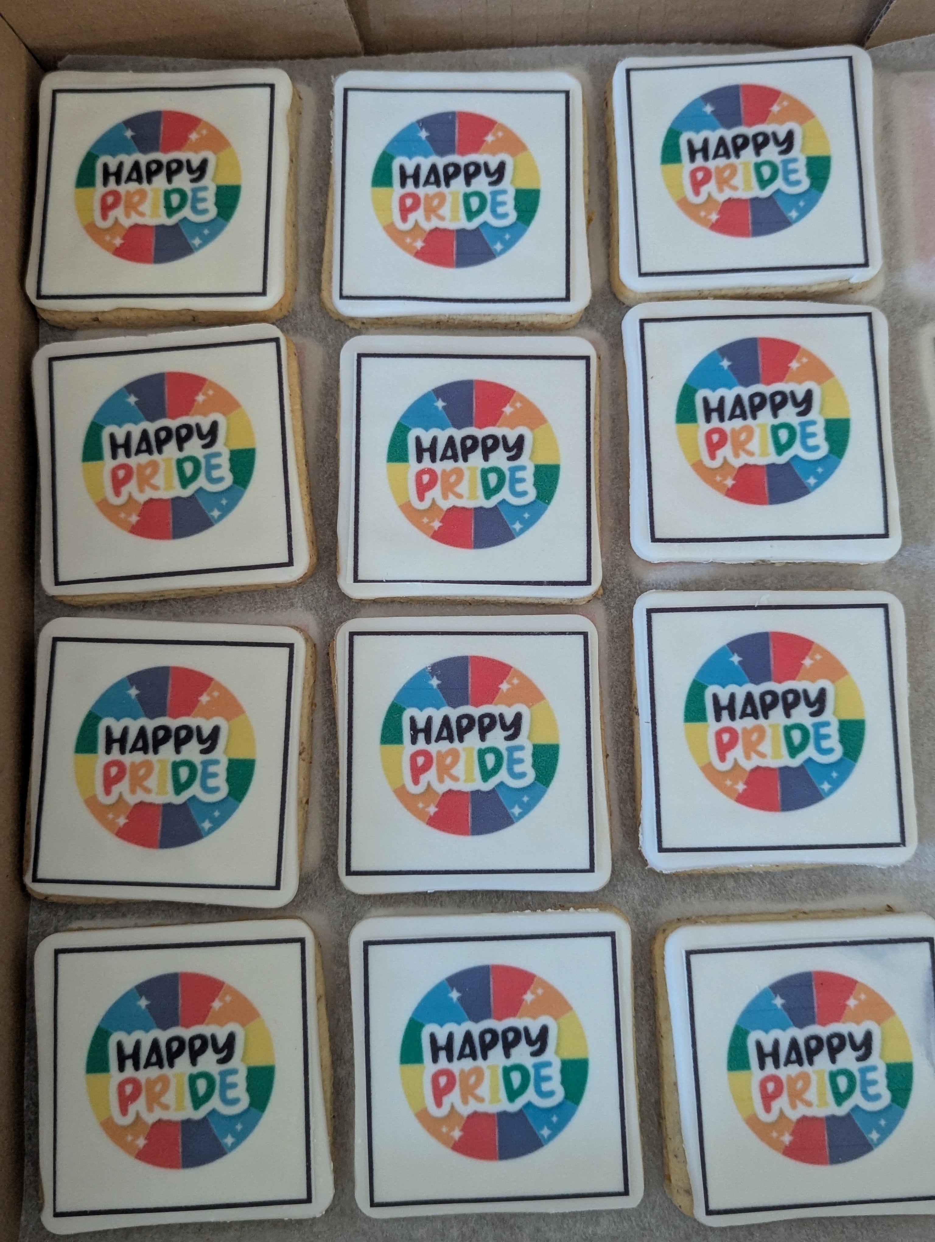 PRIDE Cookies Box